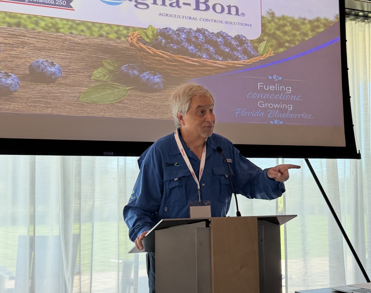 Featured image for “Fall Blueberry Growers Meeting Looks at Freeze Damage”